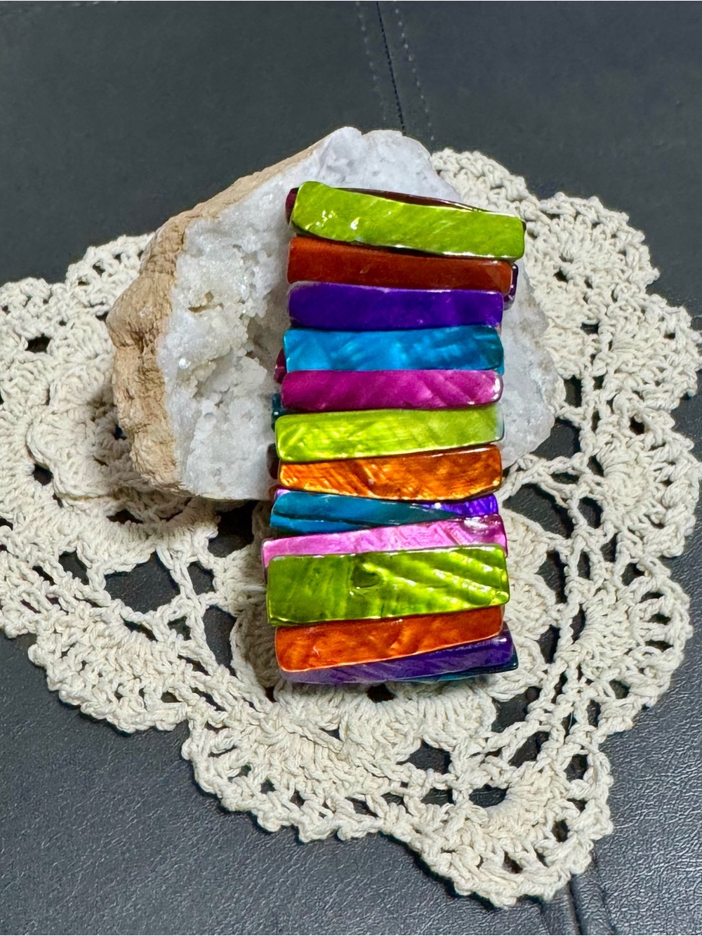Multi-Color Shell Stretch Bracelet